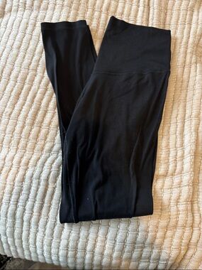Everyday High-Waist Black Leggings
